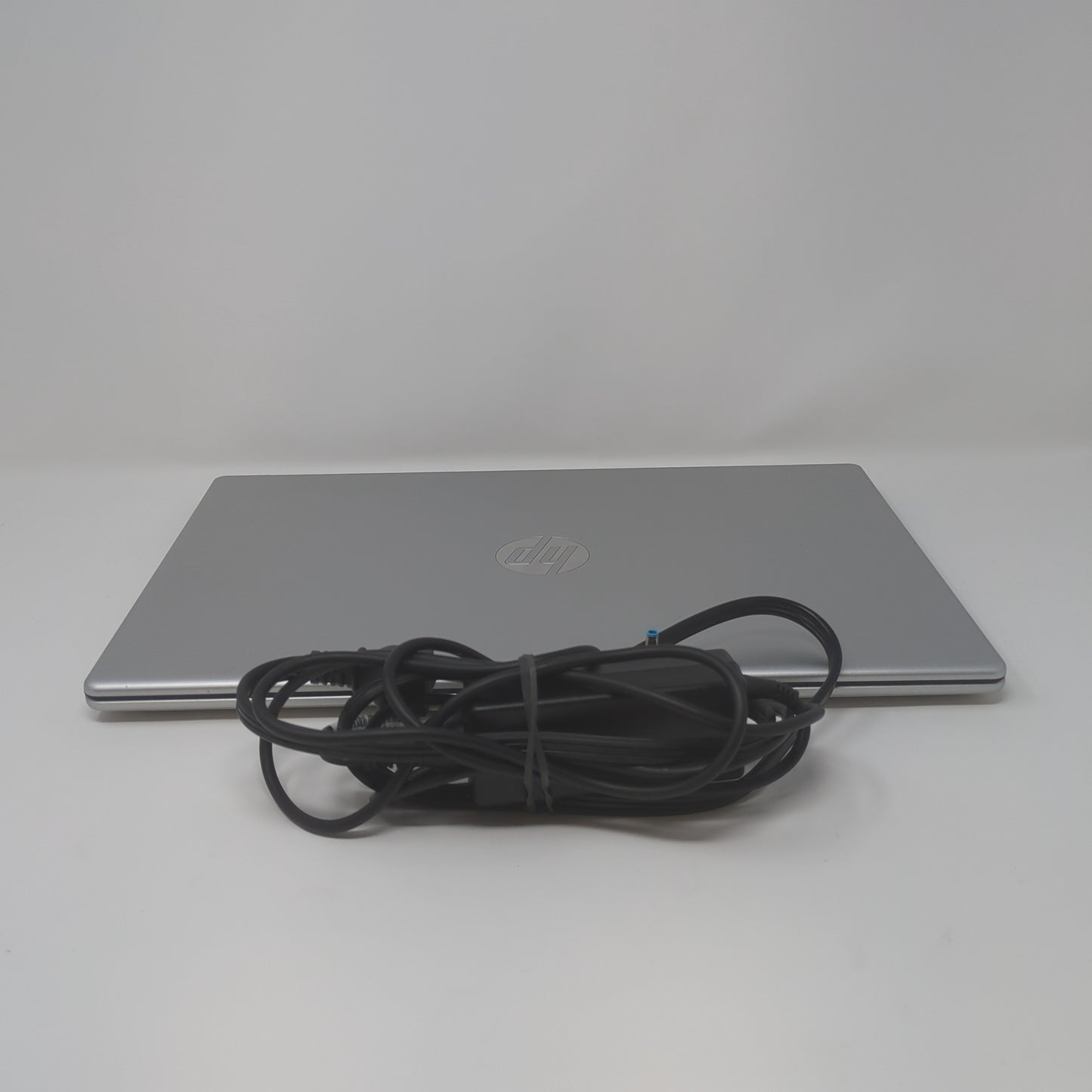 HP 15-FC0025DX (9Q1E9UA) 15.6" AMD Ryzen 5 7520U 2.8GHz 8GB RAM 512GB SSD