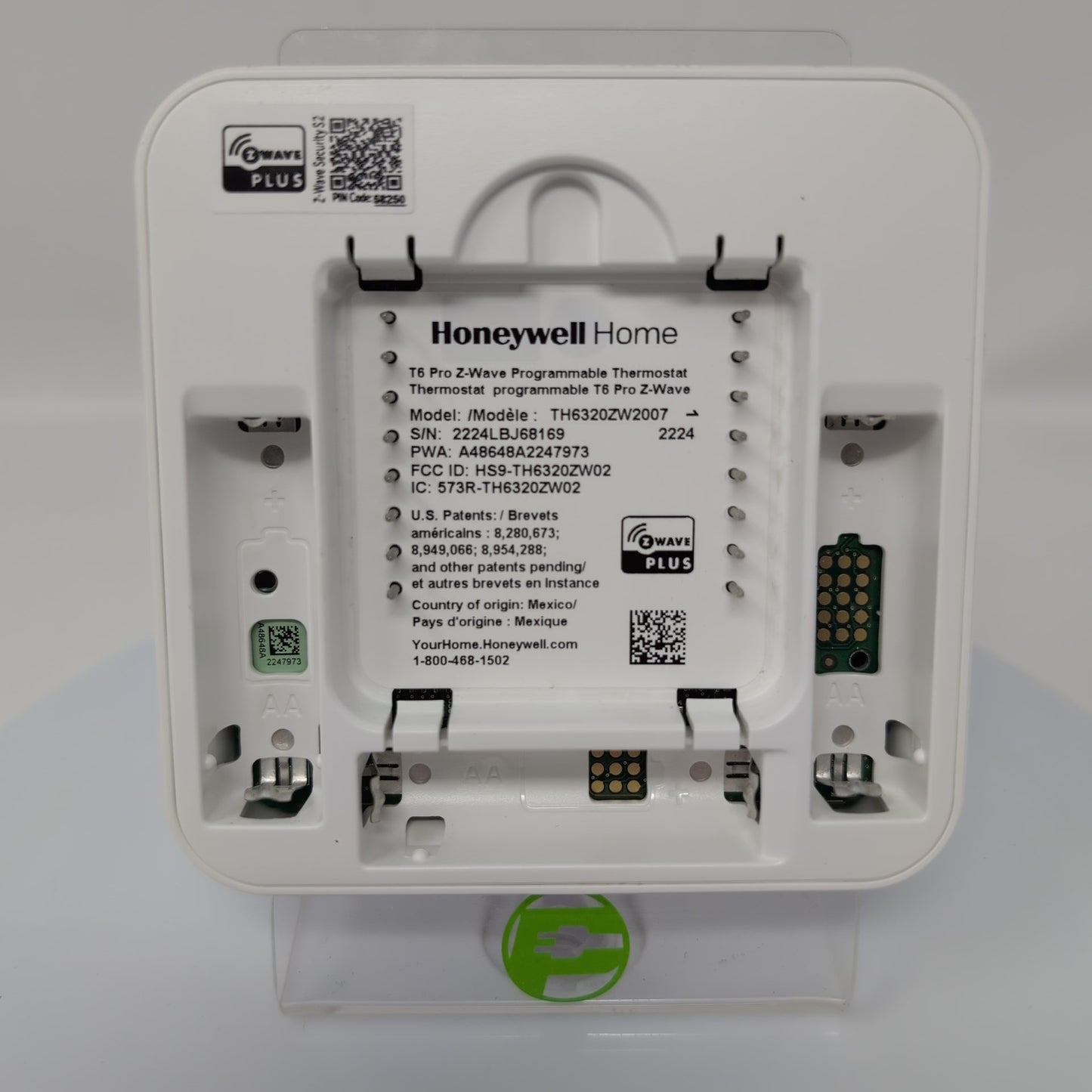 Honeywell T6 Pro Z-Wave Programmable Thermostat White TH6320ZW2007 w/Mount