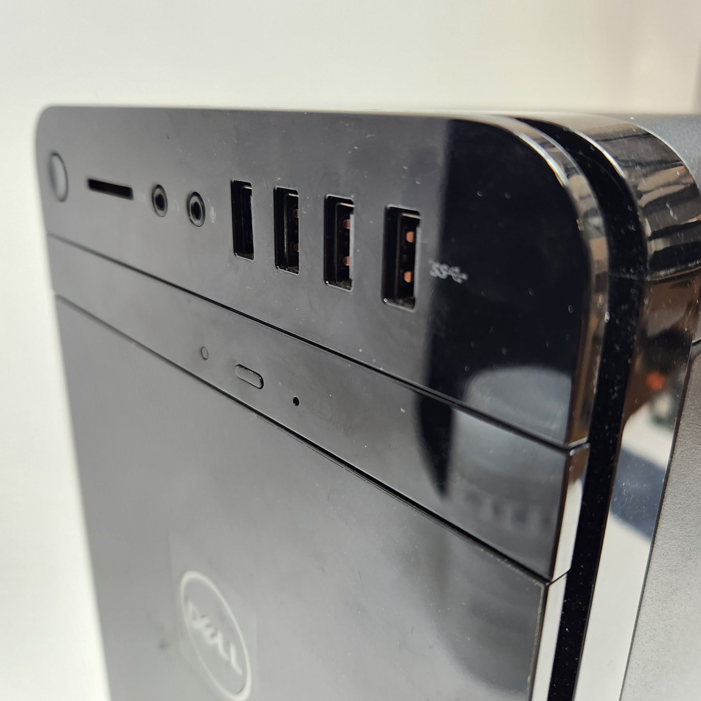 Dell XPS 8920 XPS-8920-M15P i5-7400 3.50GHz 40GB 256GB SSD GeForce GT 730