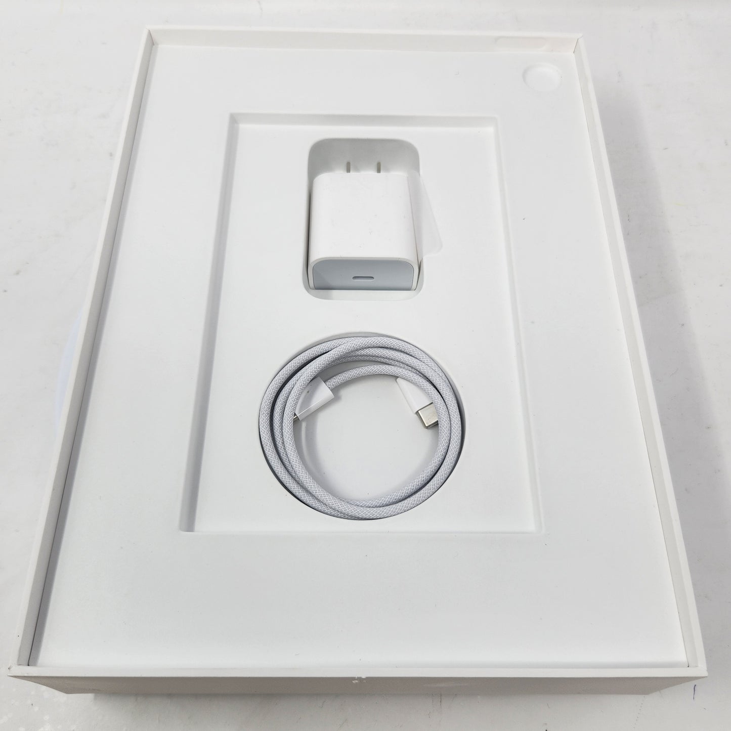 WiFi Only Apple iPad 11" (A16) 128GB Yellow MD4D4LL/A