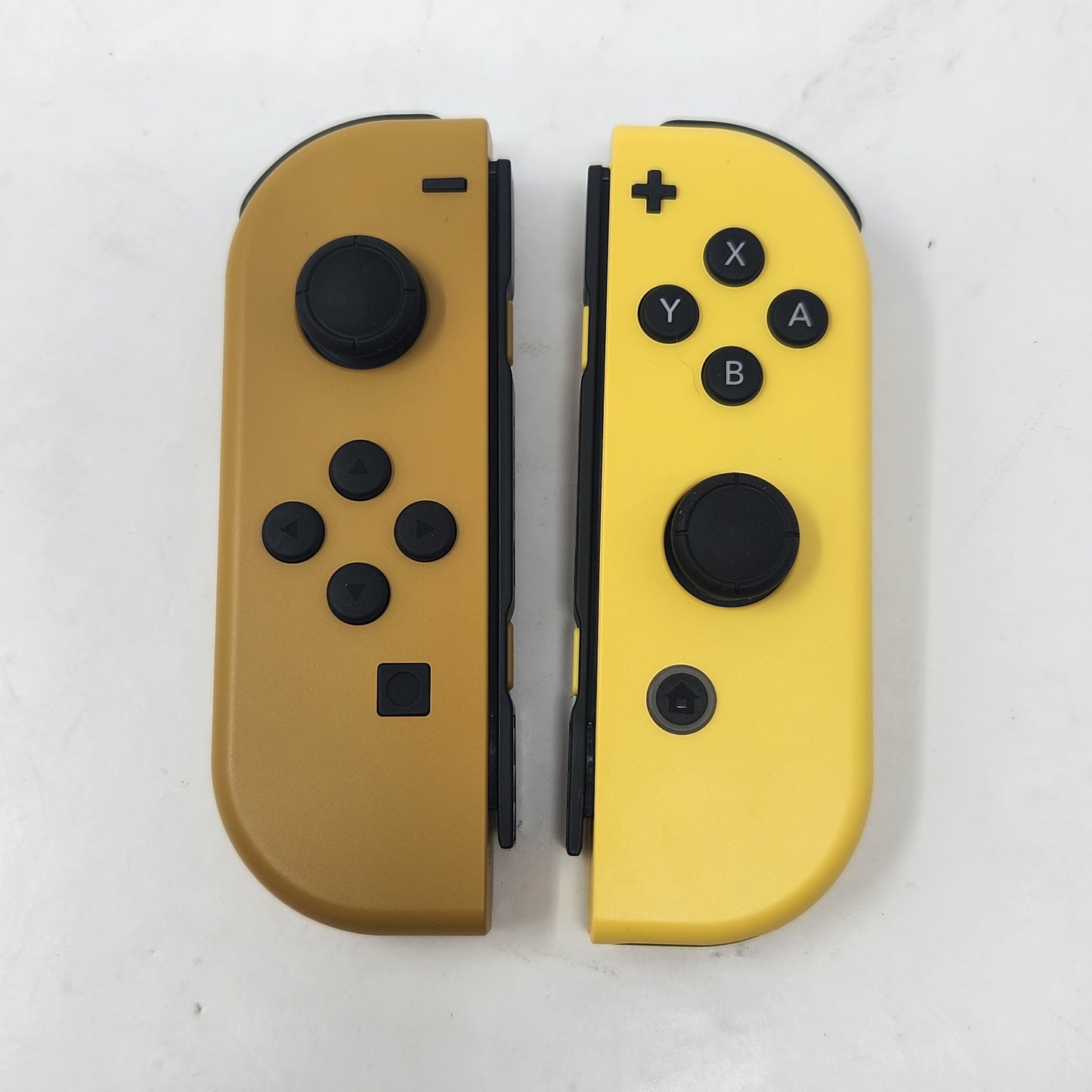 Nintendo Switch v1 Video Game Console HAC-001  Pokémon Lets Go Pikachu!