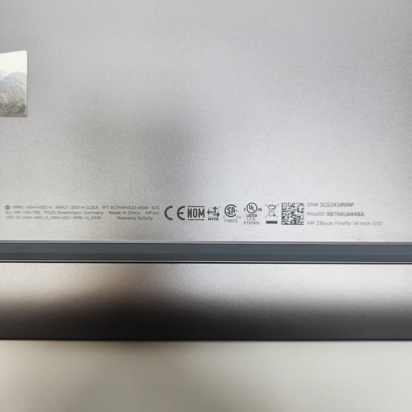 HP ZBook Firefly 14 G10 14" i7-1370P 1.9GHz 32GB RAM 1TB SSD