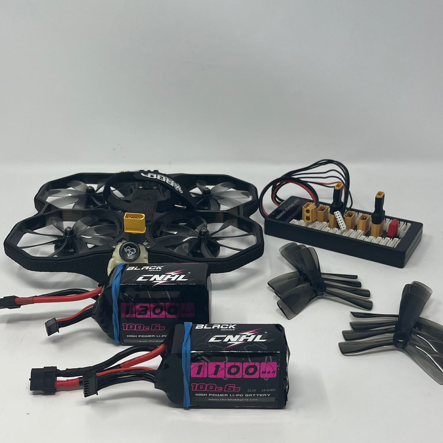 iFlight ProTek35 MR-IFP35F HD FPV Quad Drone w/ DJI 04 Air Unit and Charging Board + 2x 1,300mAH Batteries