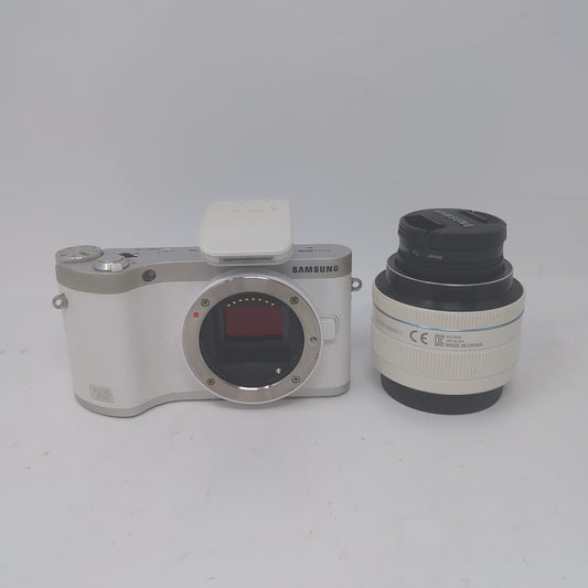 Samsung NX300 EV-NX300ZBABUS 20.3MP Mirrorless Camera with Samsung Lens