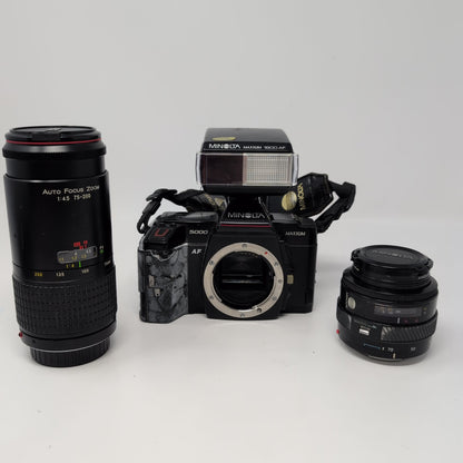 Minolta Maxxum 5000 35mm SLR Film Camera w/Flash and 75-200mm + 35-70mm Lens
