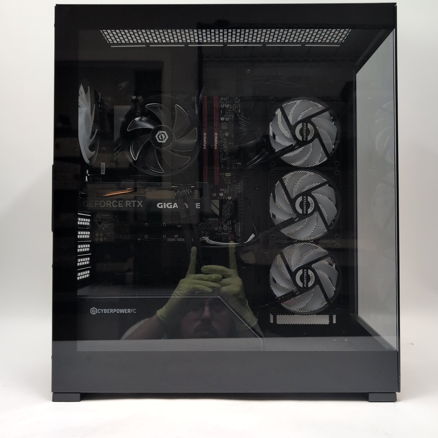 iBuyPower C-Series i5-14400F 2.50GHz 32GB RAM 2TB SSD Gigabyte GeForce RTX 4060