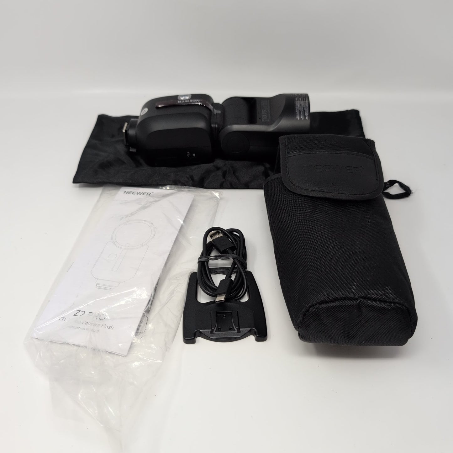 NEEWER Z2PRO-F TTL Round Head Flash Speedlite for Fujifilm 10105846 HSS 76Ws