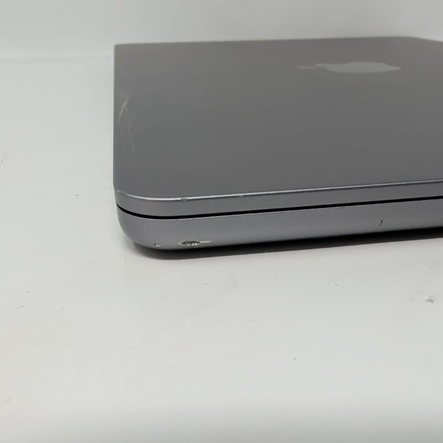 2022 Apple MacBook Air 13.6" M2 8C GPU 3.5GHz 16GB RAM 256GB SSD A2681
