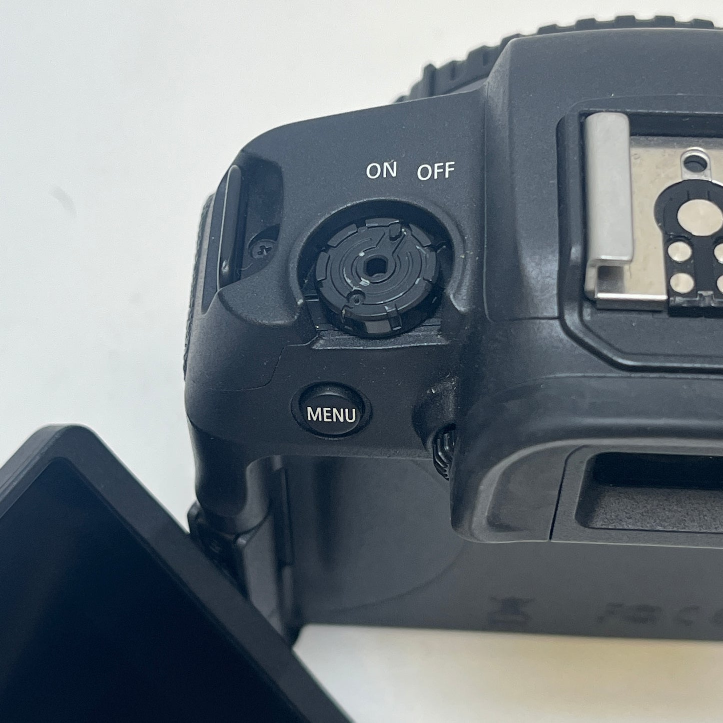 Canon EOS RP 26.2MP Full Frame Mirrorless Camera RF Mount Body w/ Battery & Charger
